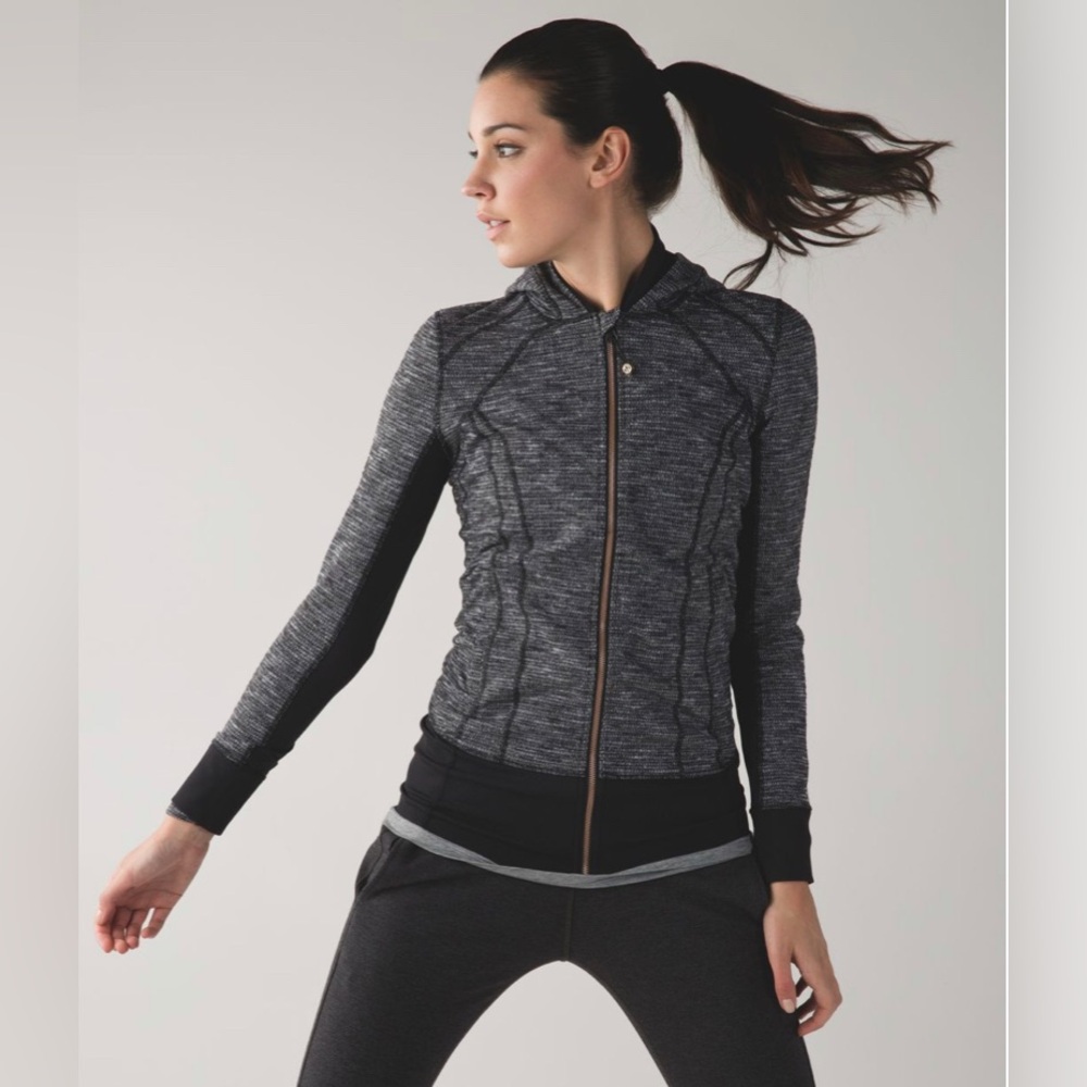 Lululemon Daily Practice jacket Size 4 Coco Pique Black White